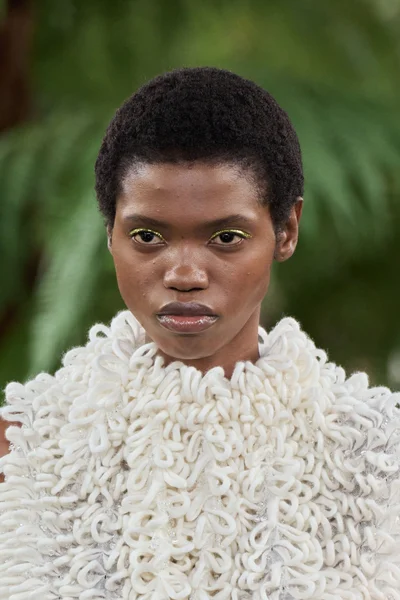 Look 190